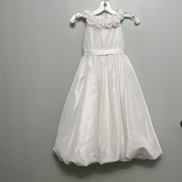 David’s Bridal Flower Girl/ First communion white dress size 7 - Picture 2 of 11